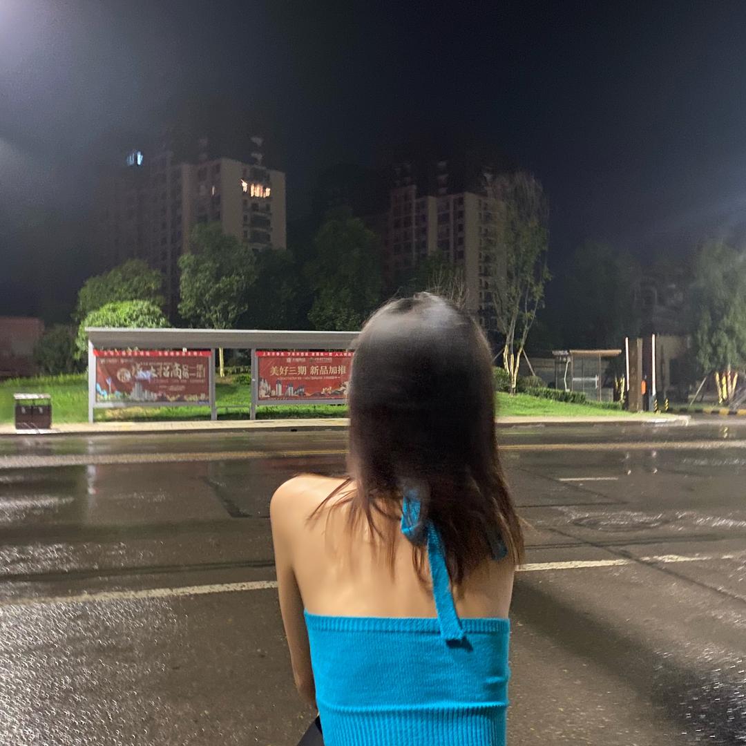小涵美女