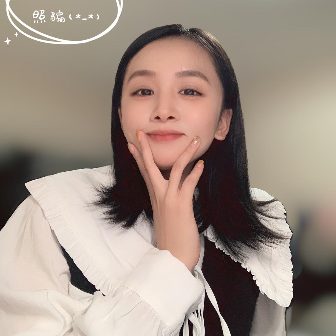 不是美女好烦噢🐑