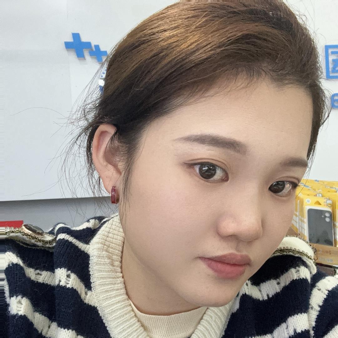 Zᶻᶻhouᥫᩣ 多多