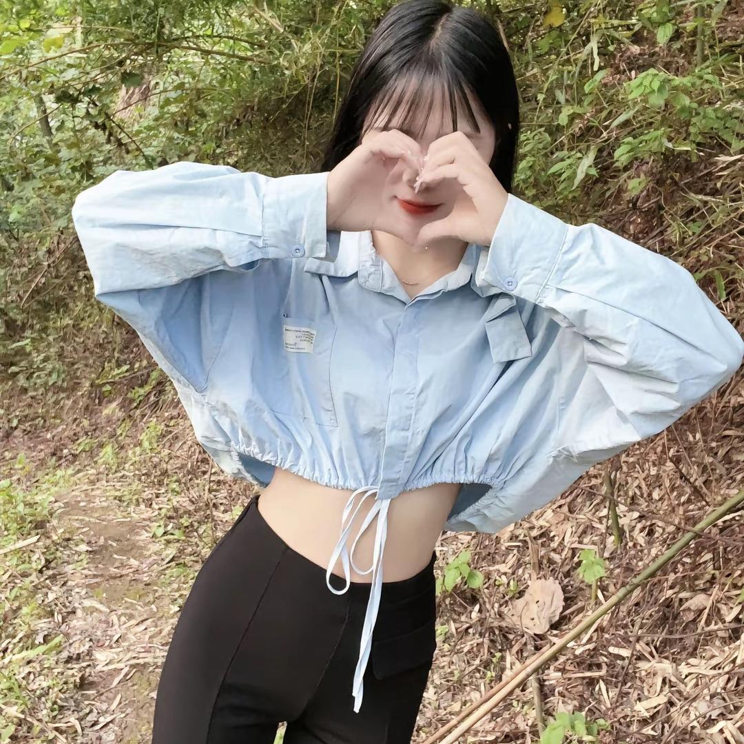 物流仓库：何经理