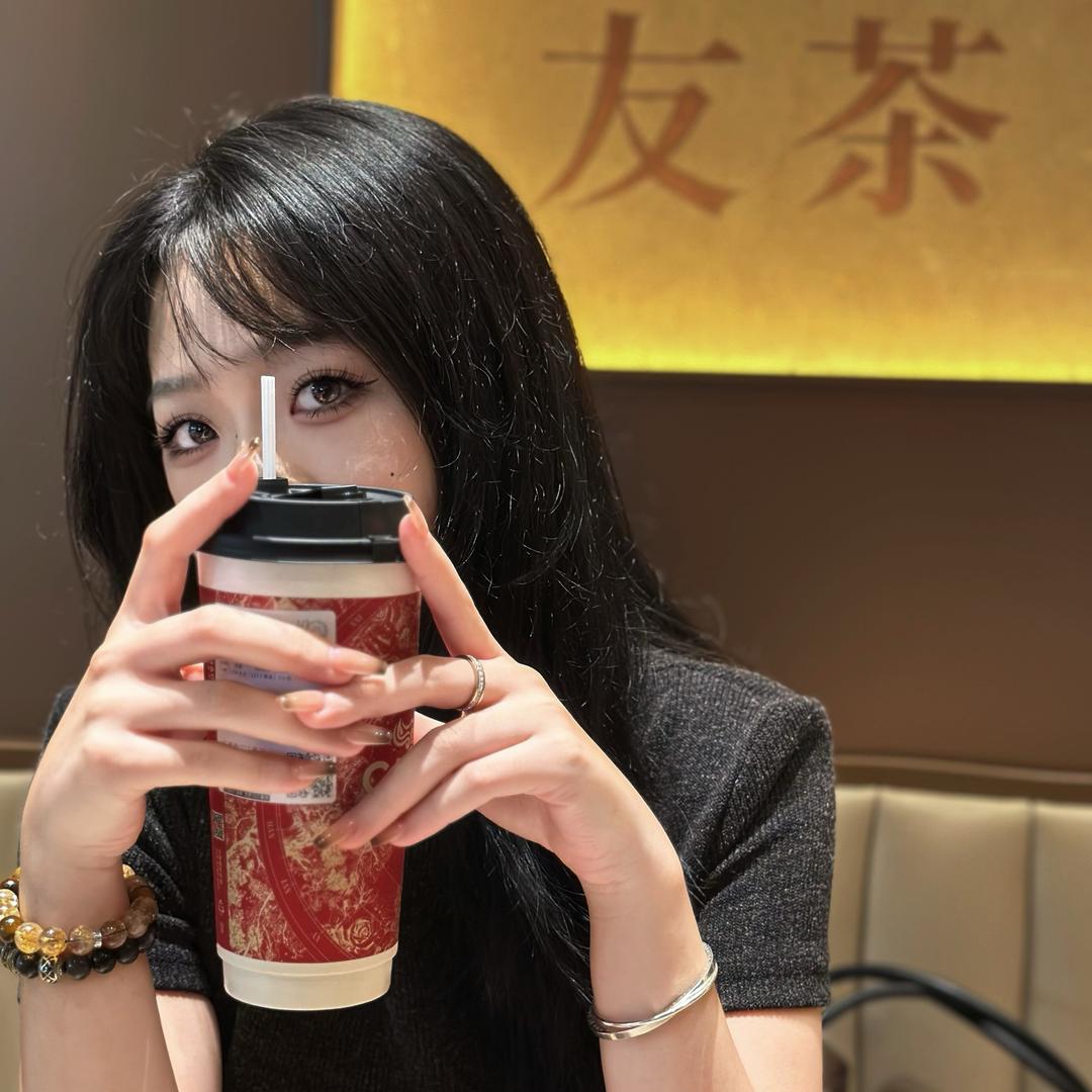 嗯呢Luyy、