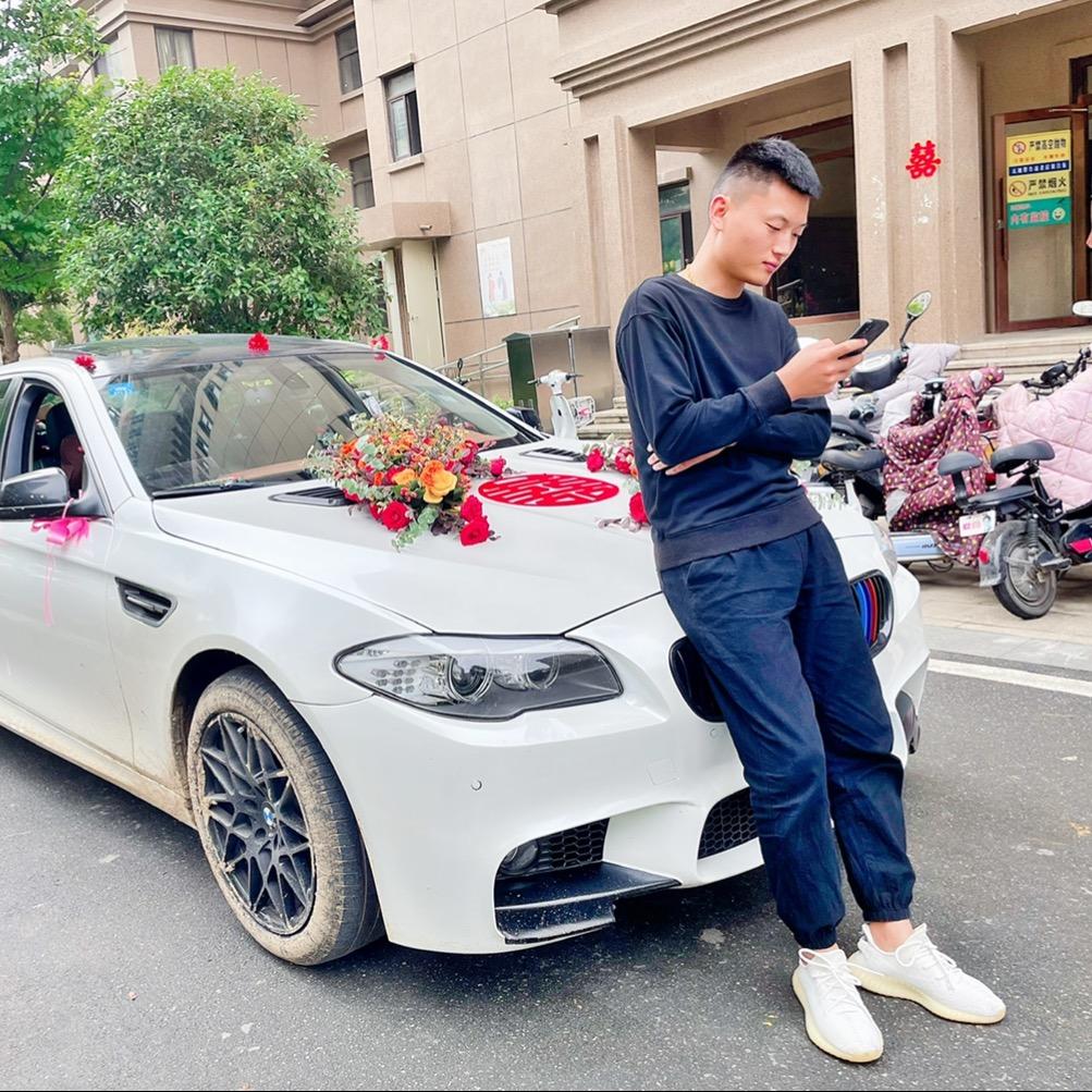 明光捷诚婚车