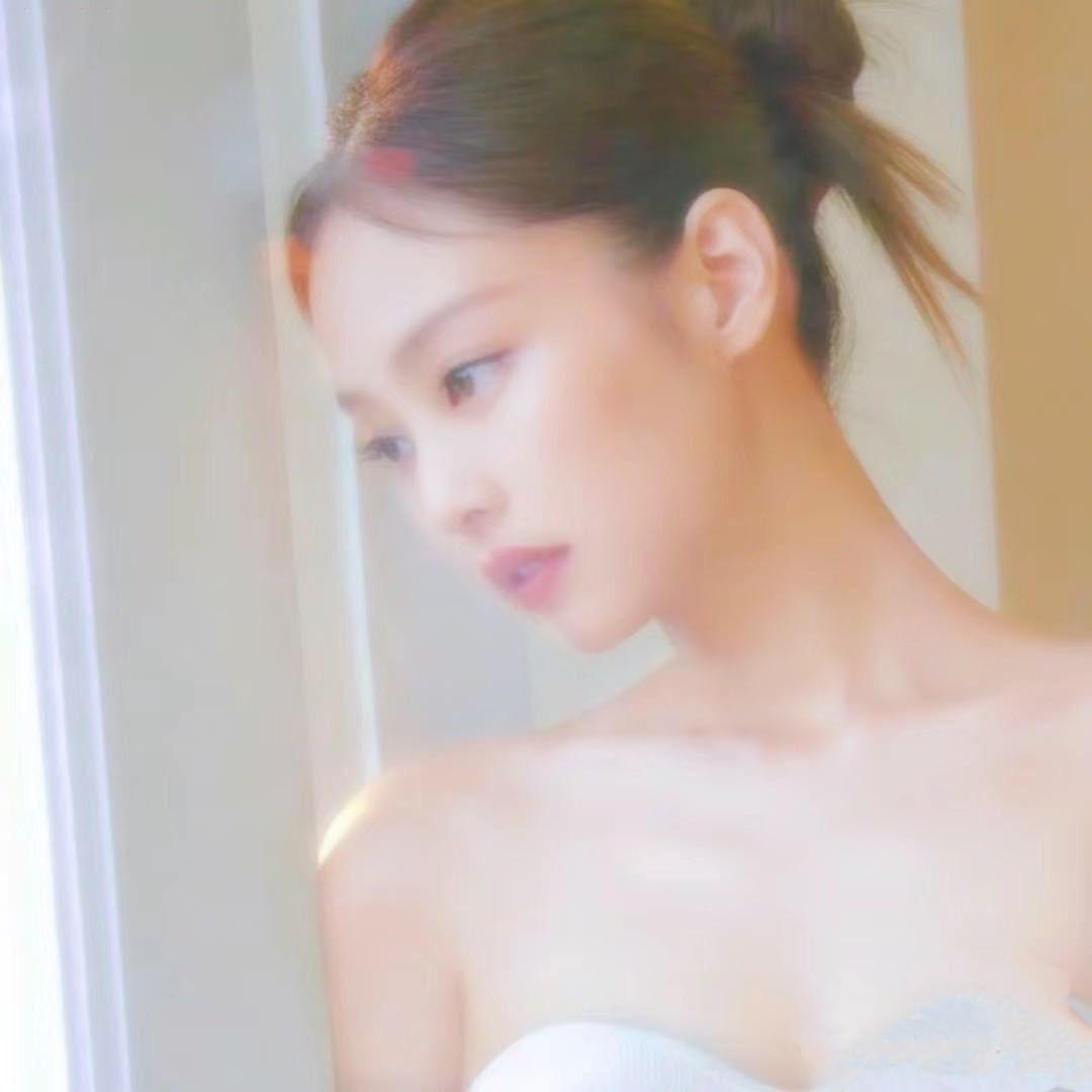 䨮