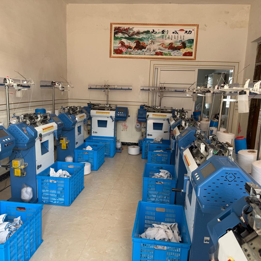 手套代加工余松柏