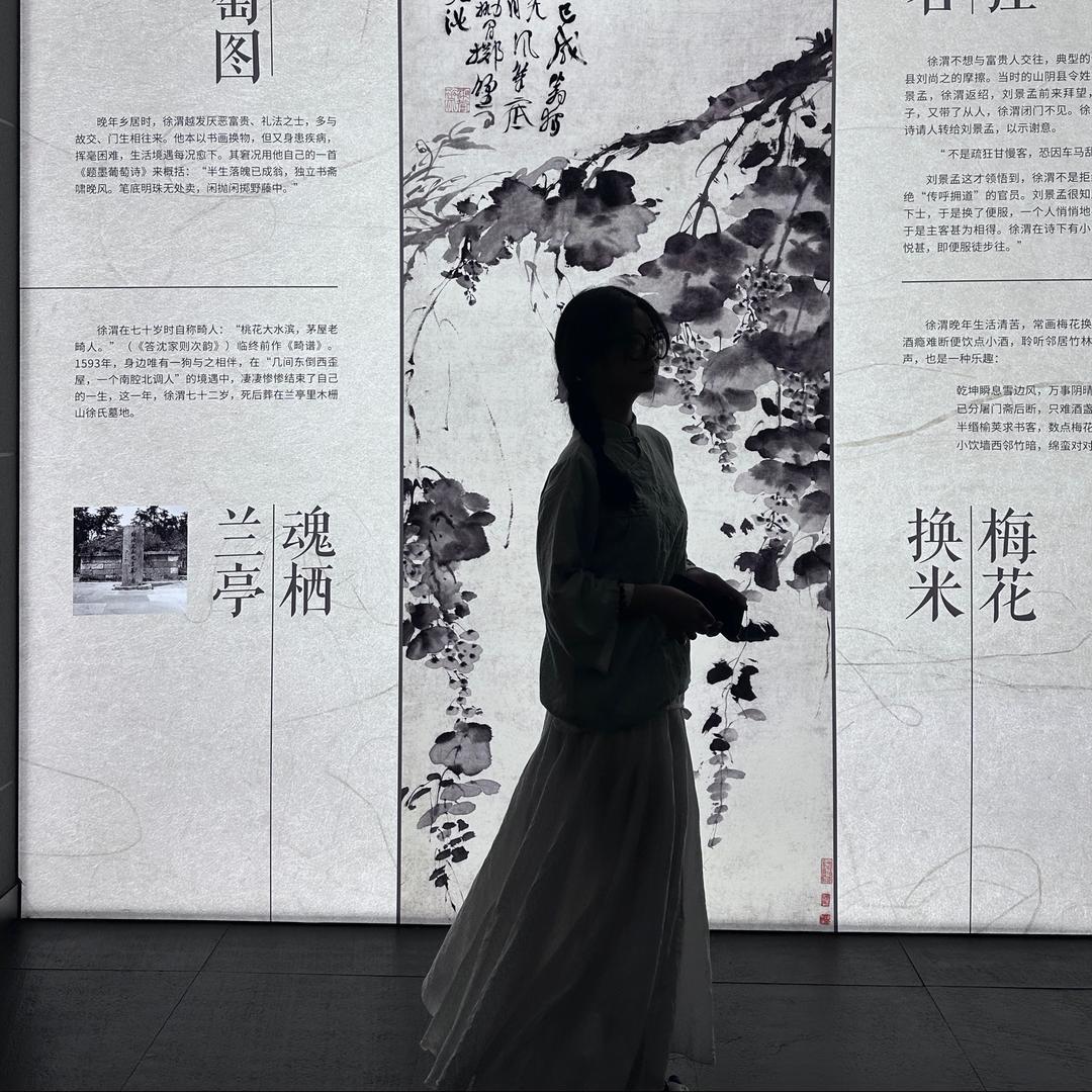 粉红底裤绿巨人