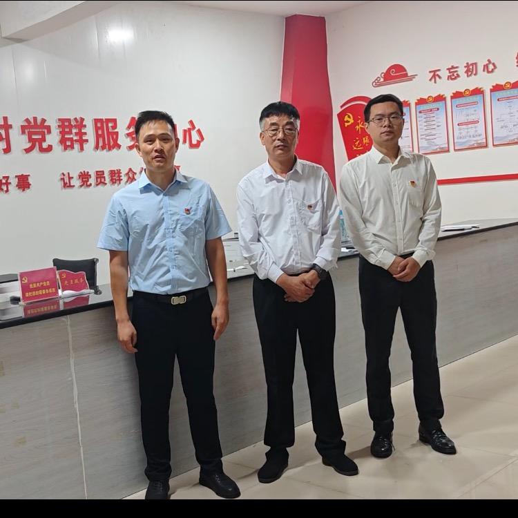 助力乡村振兴三人行