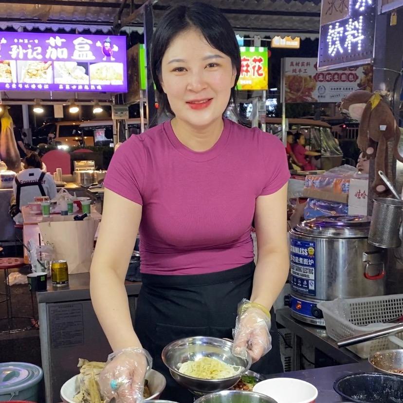 阜小妹鸡汤酸辣粉