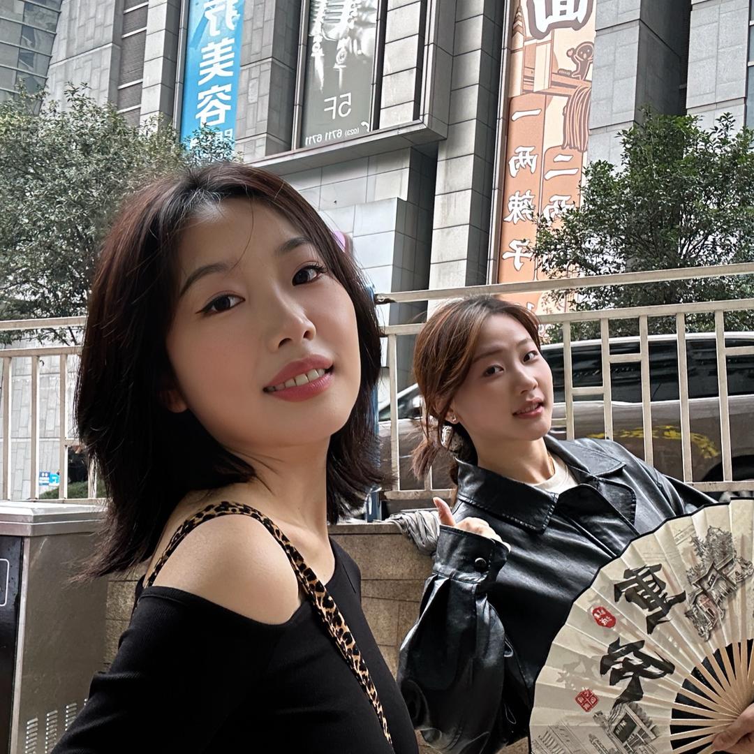 小应和小李（微胖版-