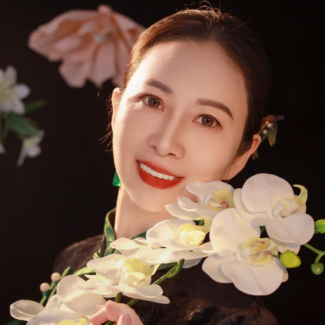 身轻如燕Alice