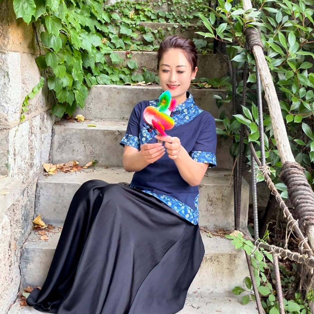 非遗传承翻里花