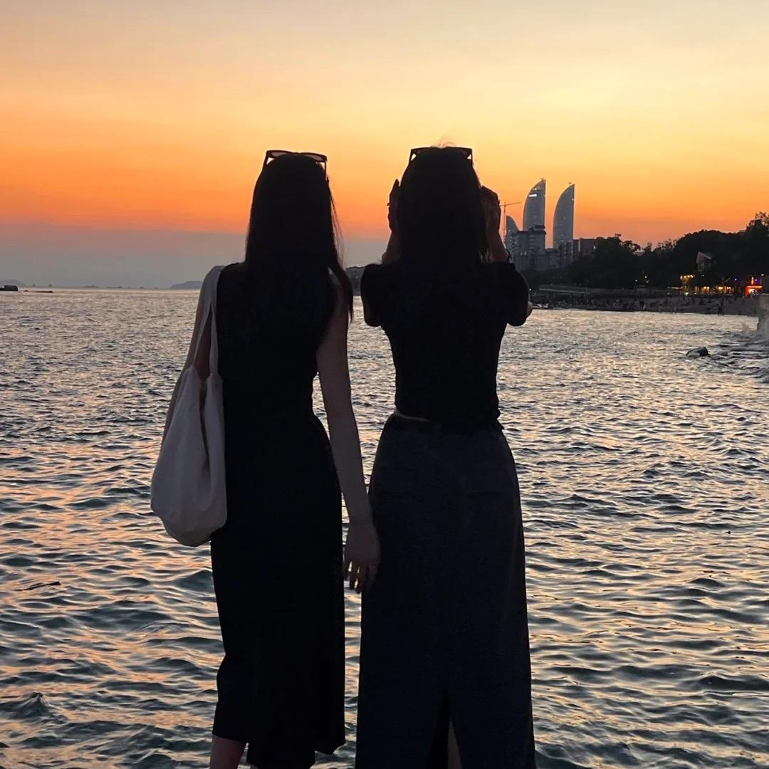 姐姐妹妹的宝马X1