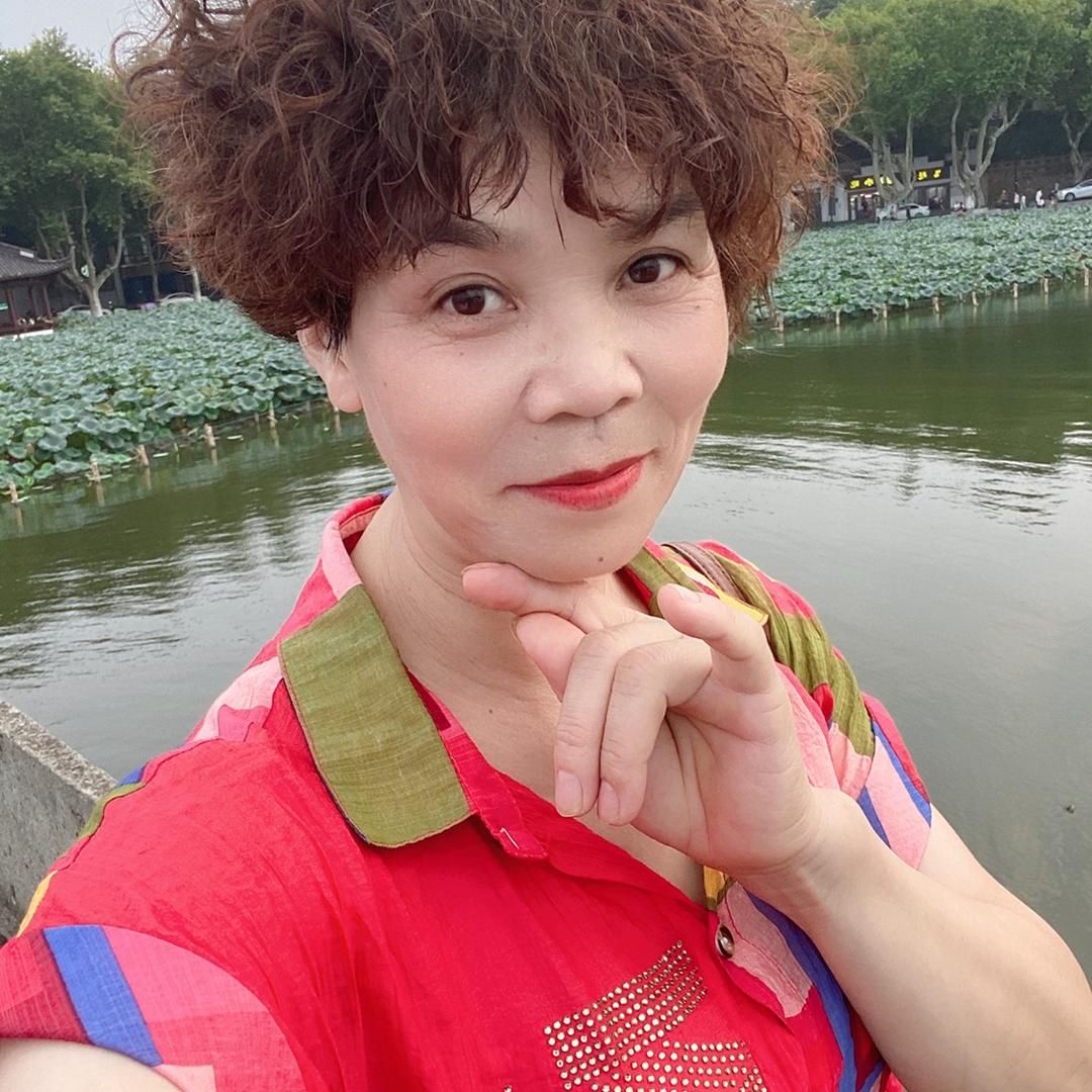 小潘好物（商品在橱窗）