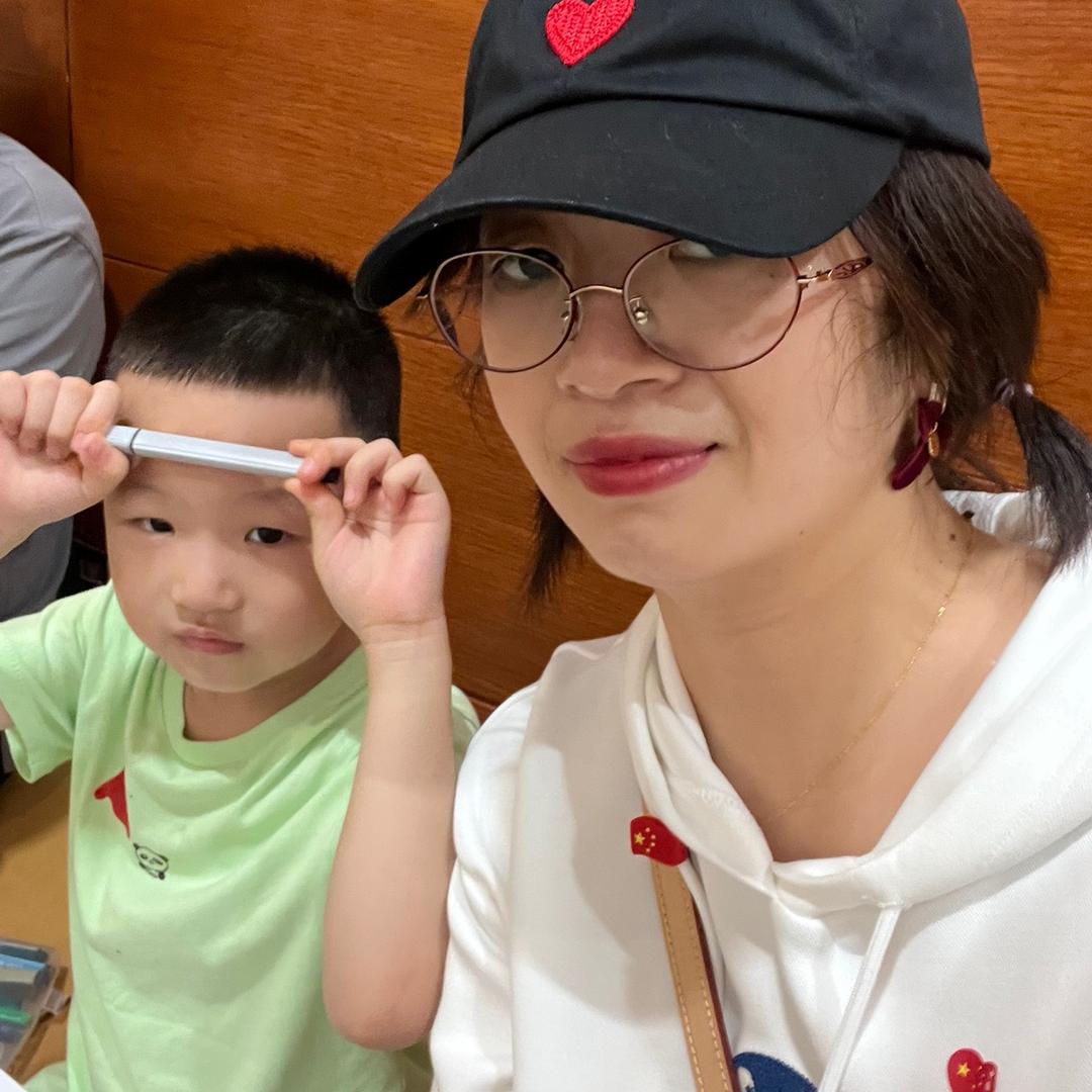 刘栗子和胡PP~同学