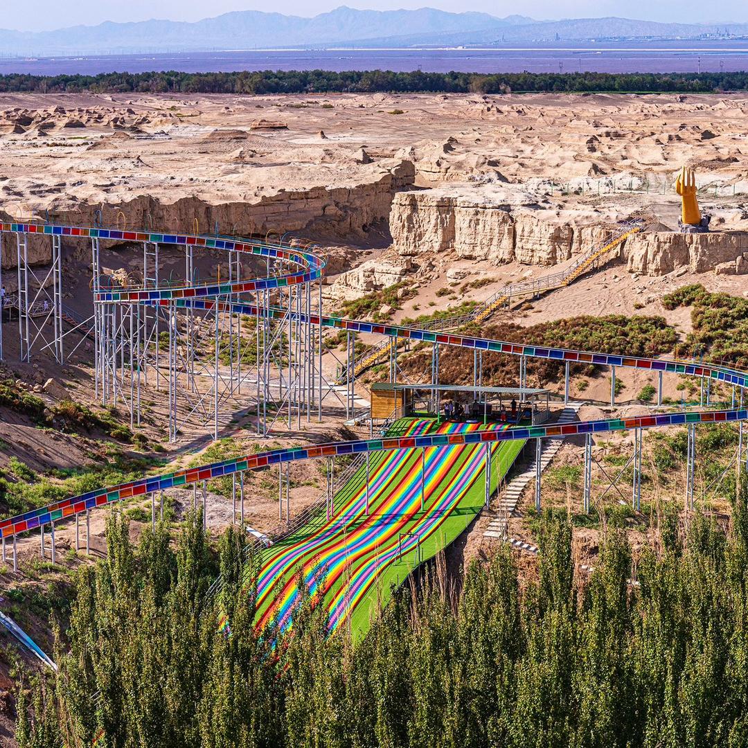 新疆玺顺旅游开发有限公司221团瀚海漂流