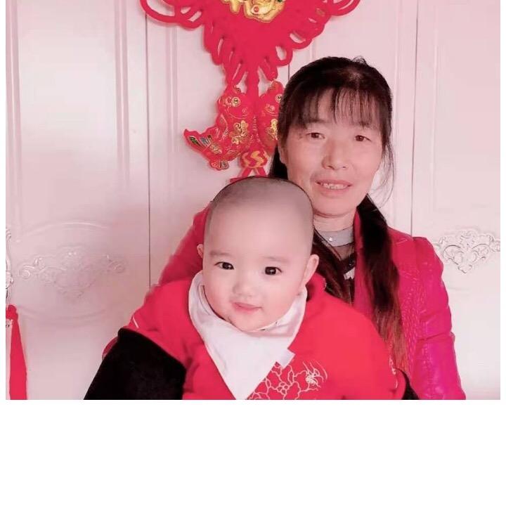种苹果的花大姐