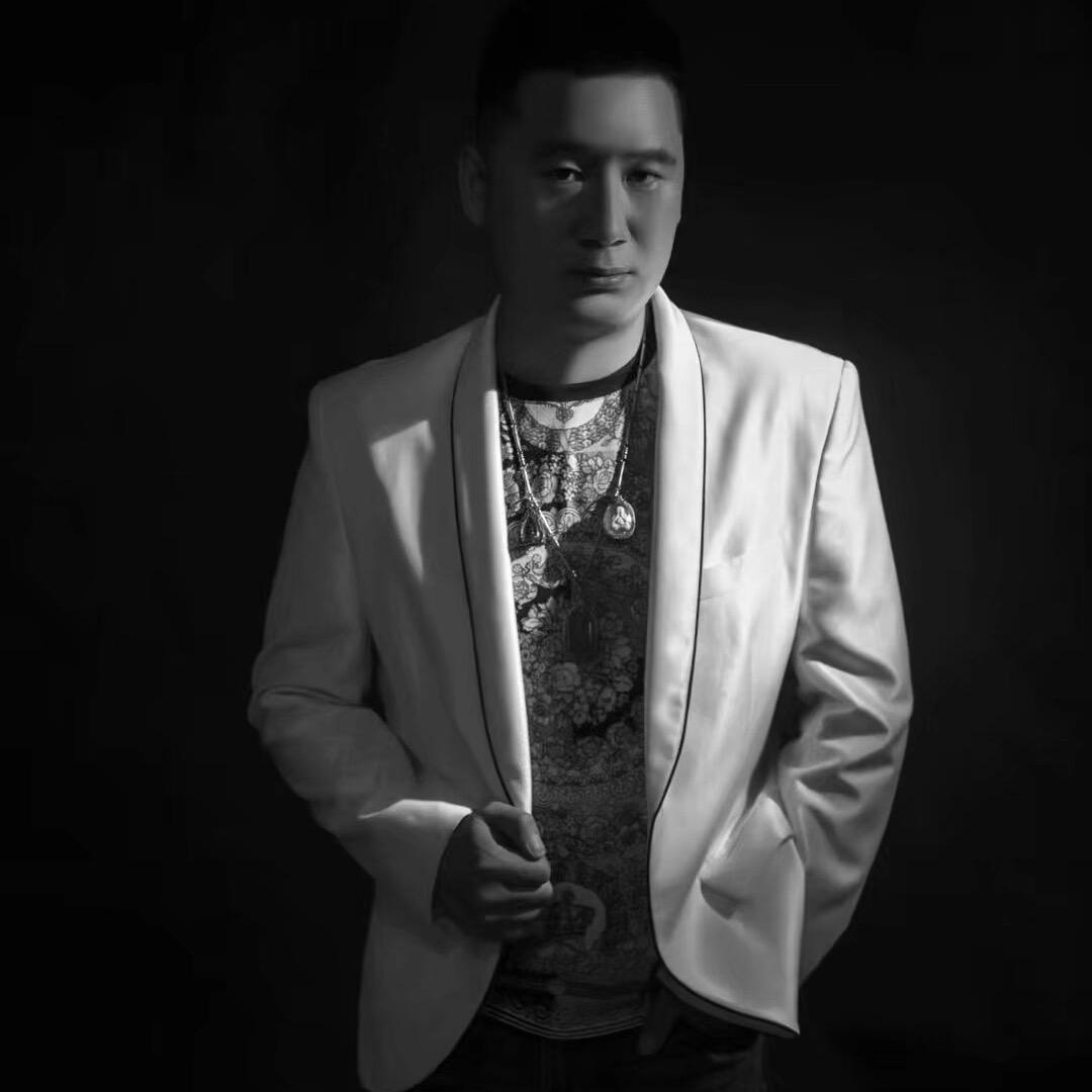 小黑龙探险记