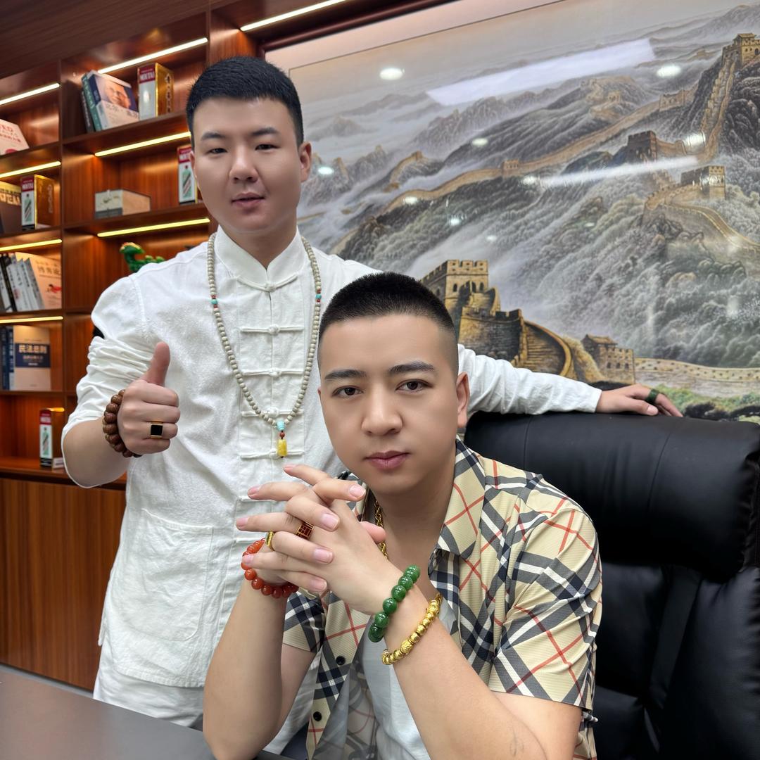 少华 （何托尼团队）鑫莹荣集团有限公司