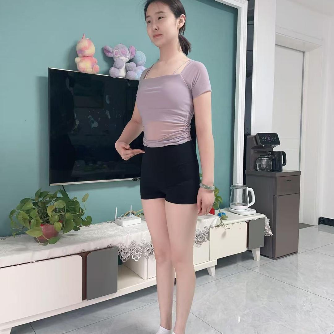 小静吃不胖
