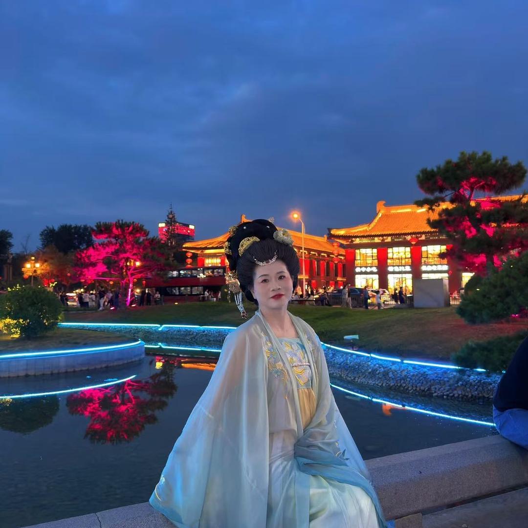 大姐苗木（丛生香樟）