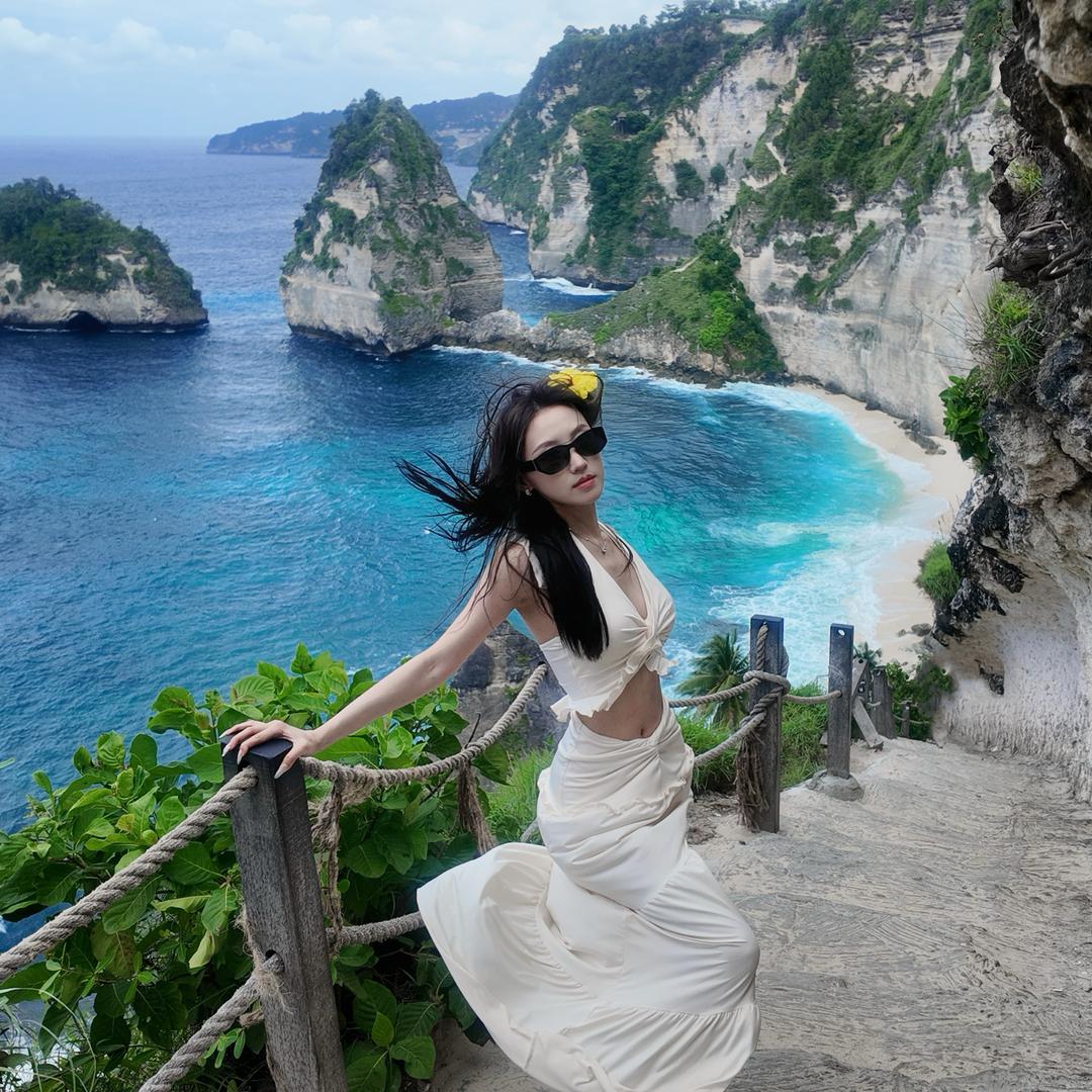 爱理不李女士