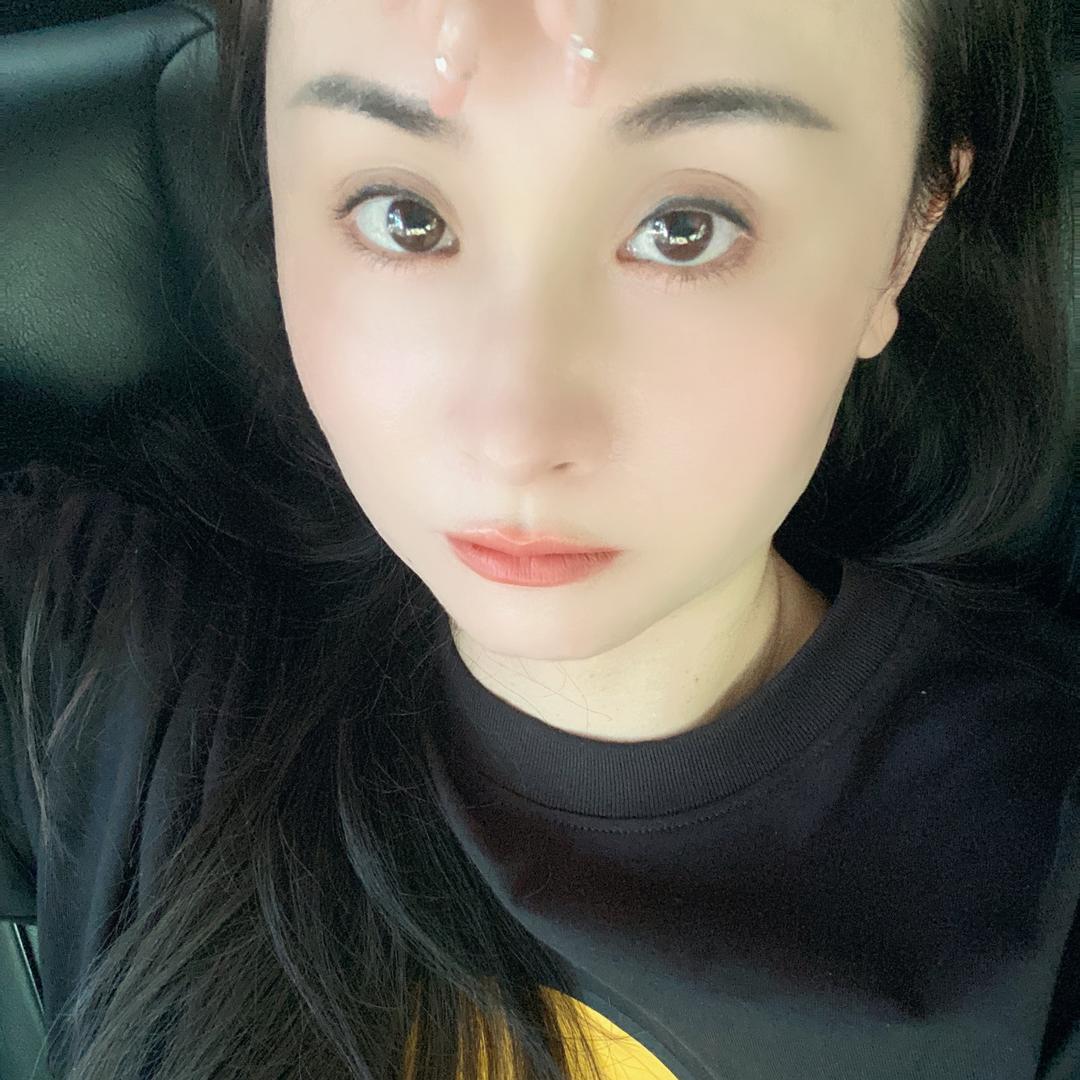 莹莹