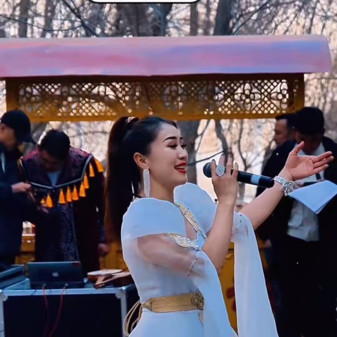 迪丽沙依尔