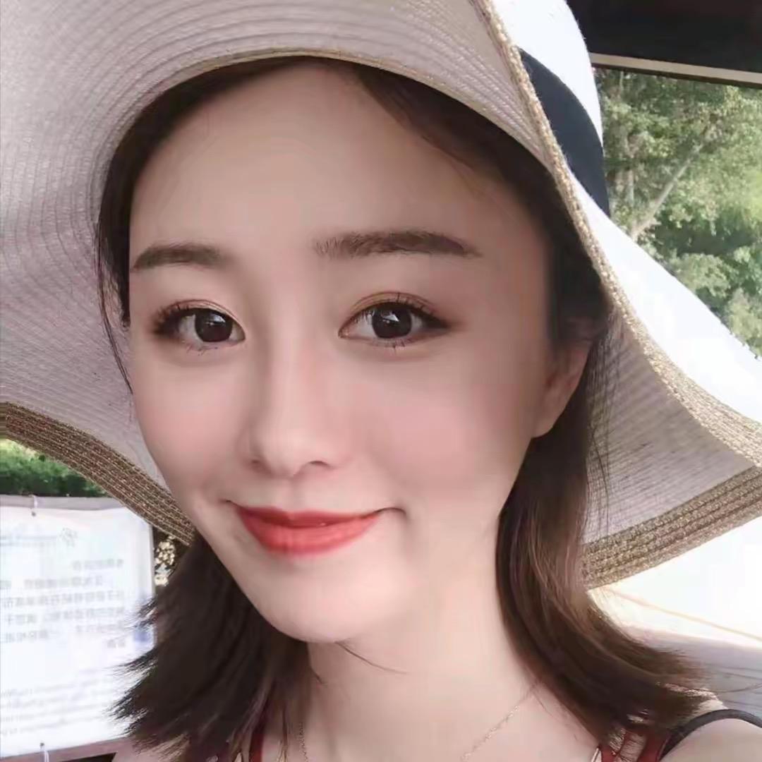 邱莹莹-精选穿搭