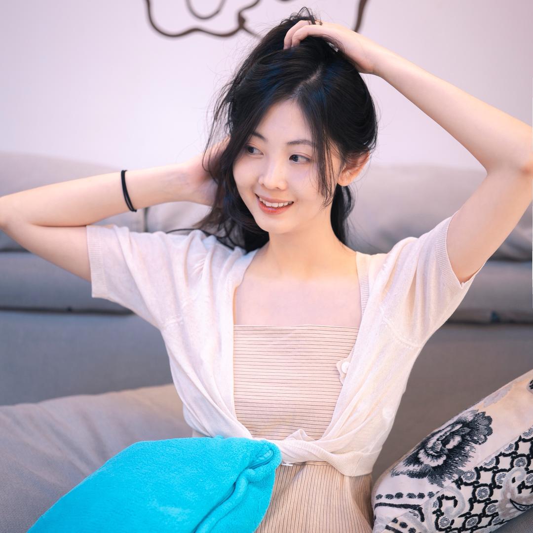 明月🏸小师姐