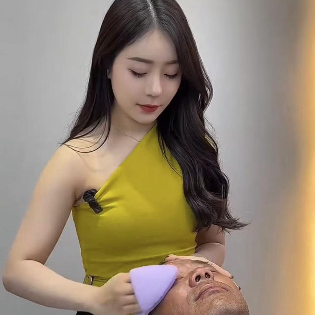 美拉来泰发名城店小萱