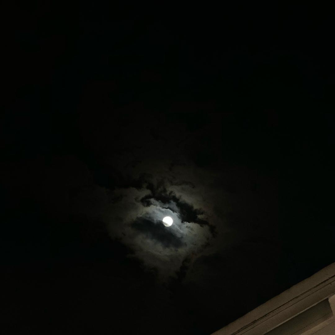 ʟ̆̈ᴜ̆̈ᴄ̆̈ᴋ̆̈ʏ̆̈  🧡