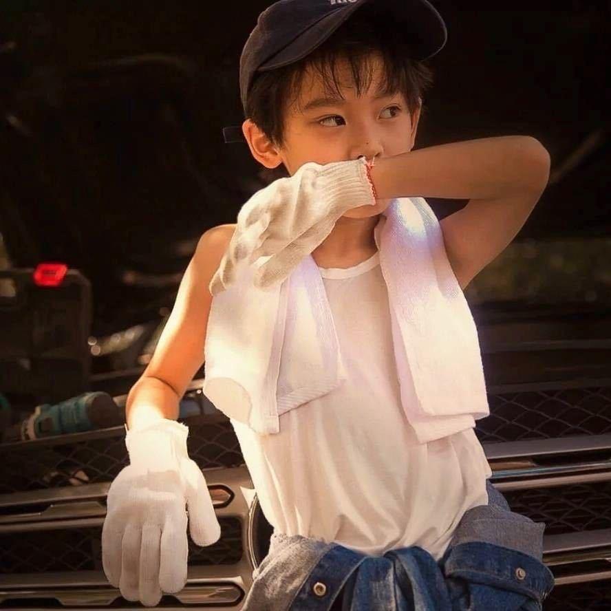 神速装卸队 小代
