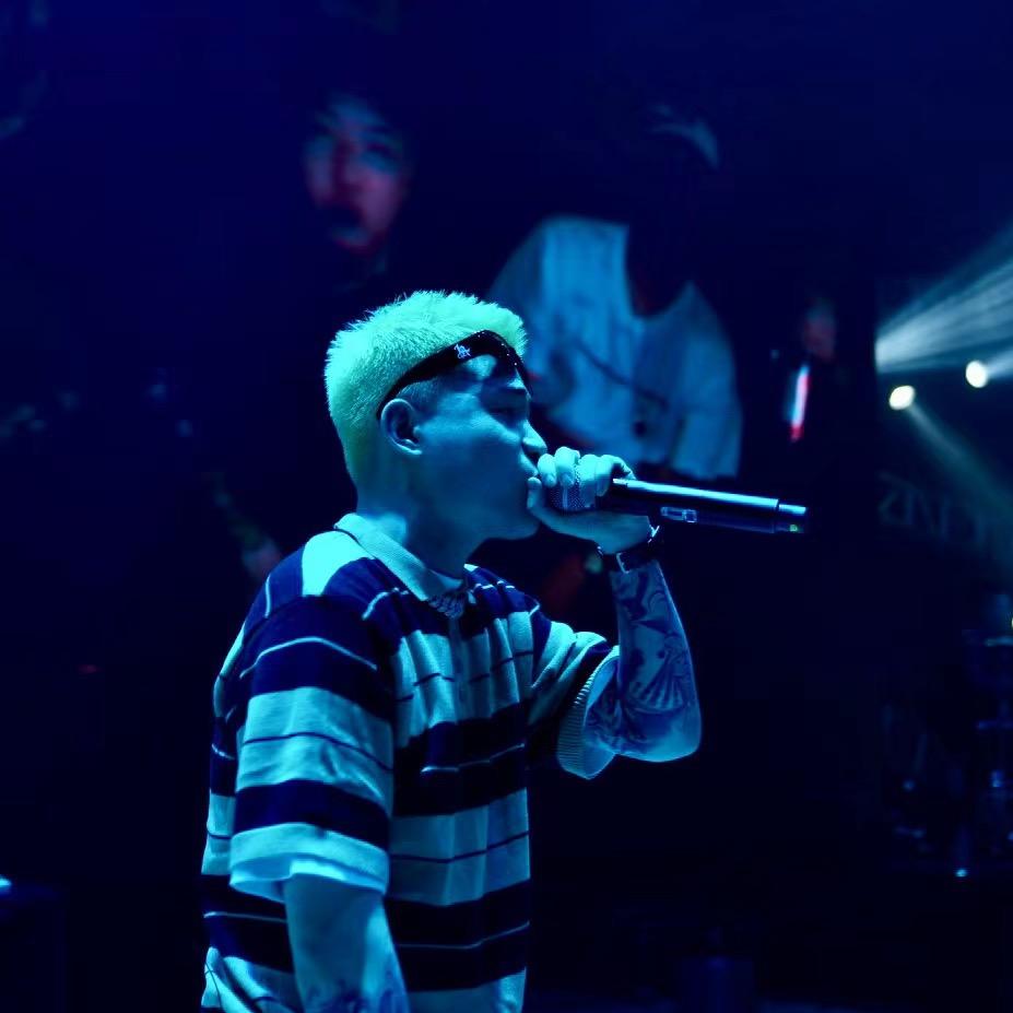 CoffinMan大禹（招顾客）