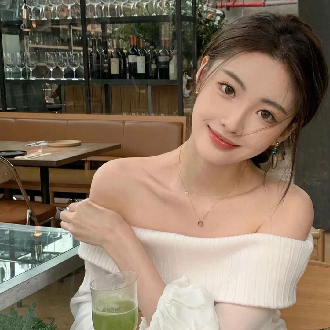 妍妍女装穿搭