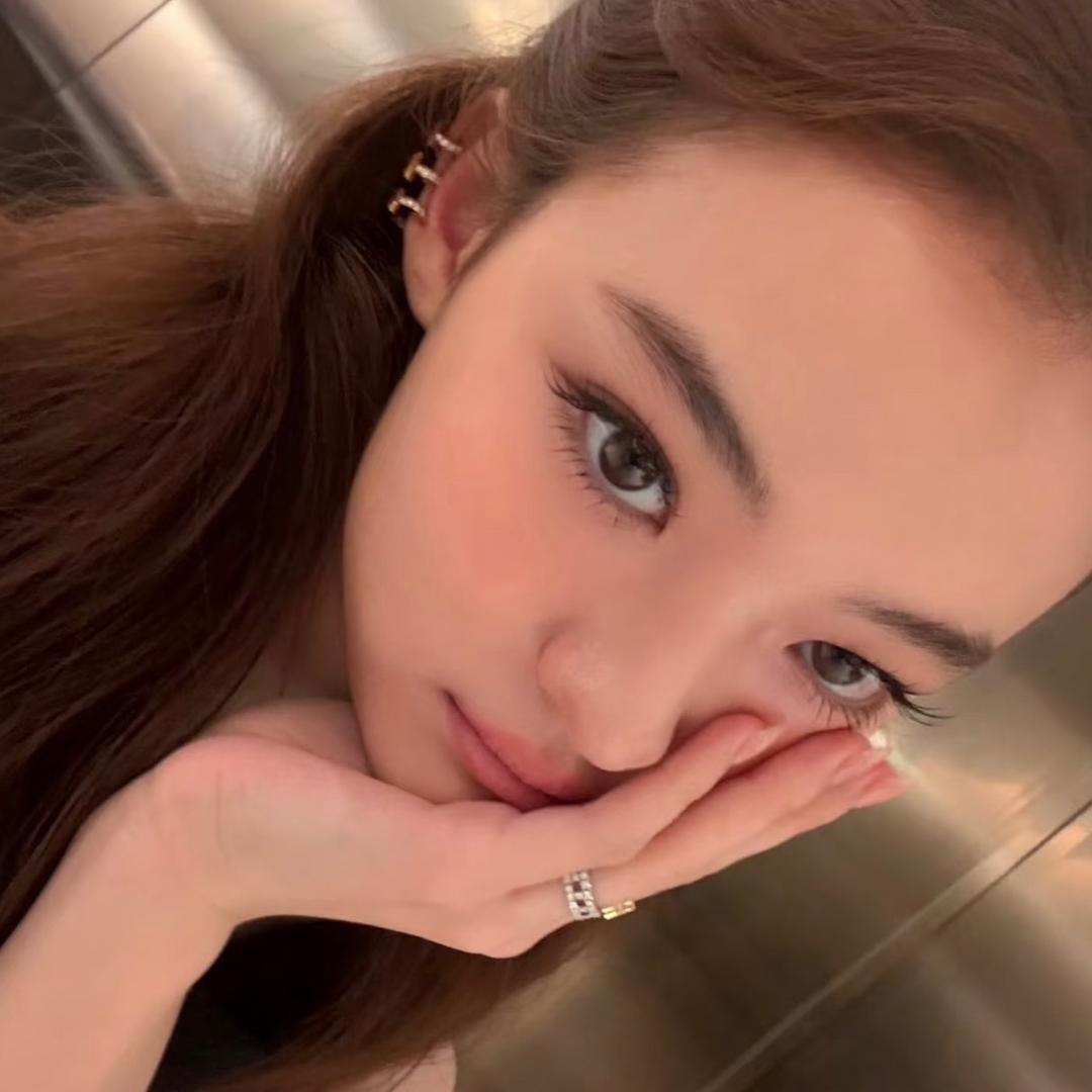 嘟嘟^ ^