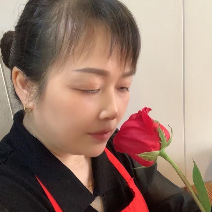 刘姐 做10几年黄焖鸡米饭实体店