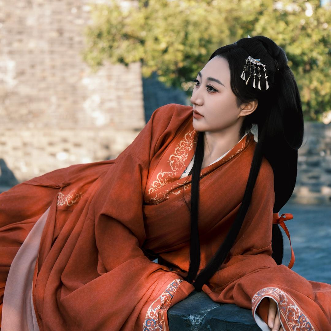 玩墙女人👩