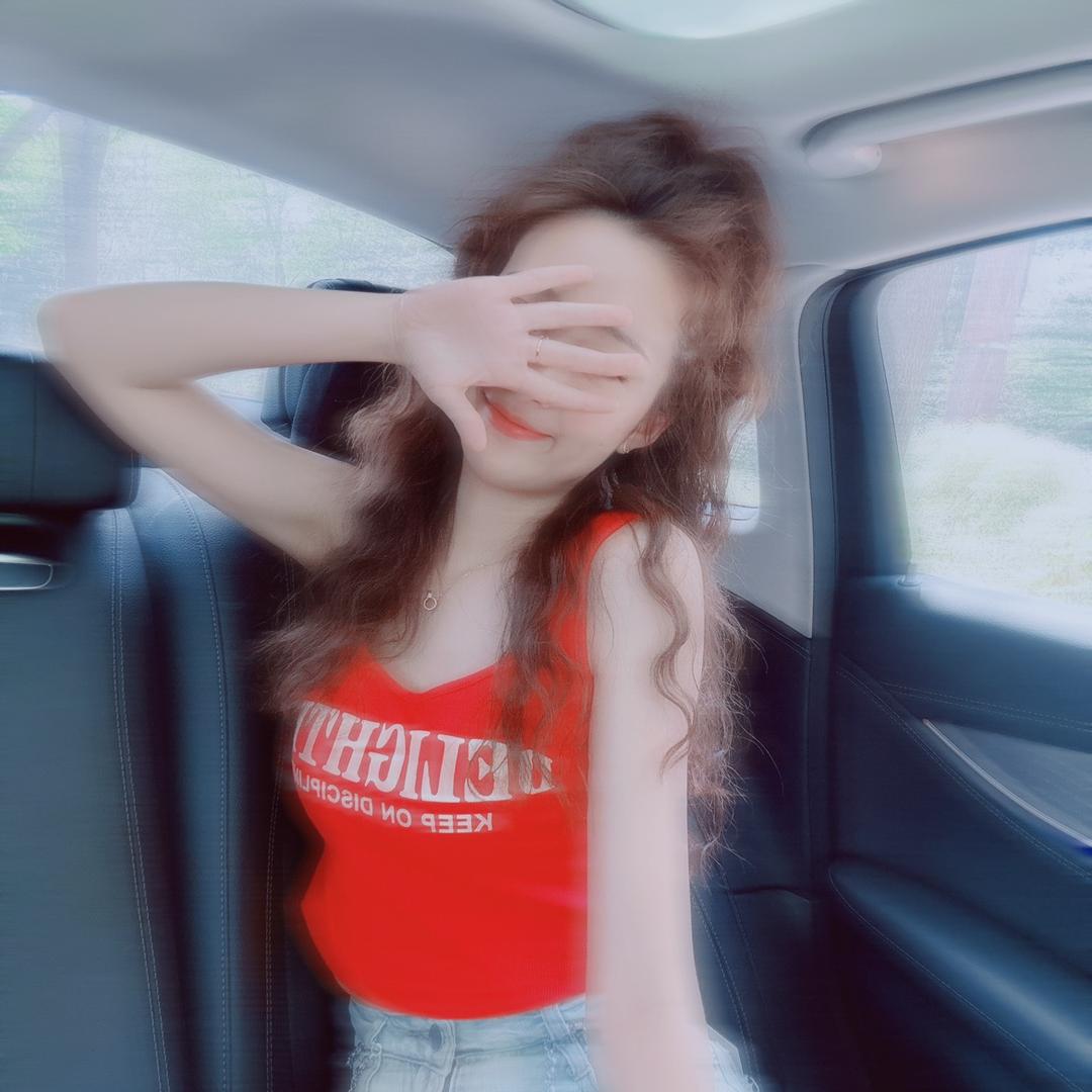 卖衣服的姜小妹