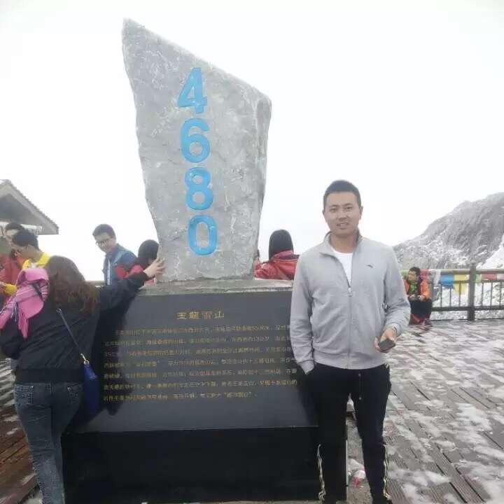居赛