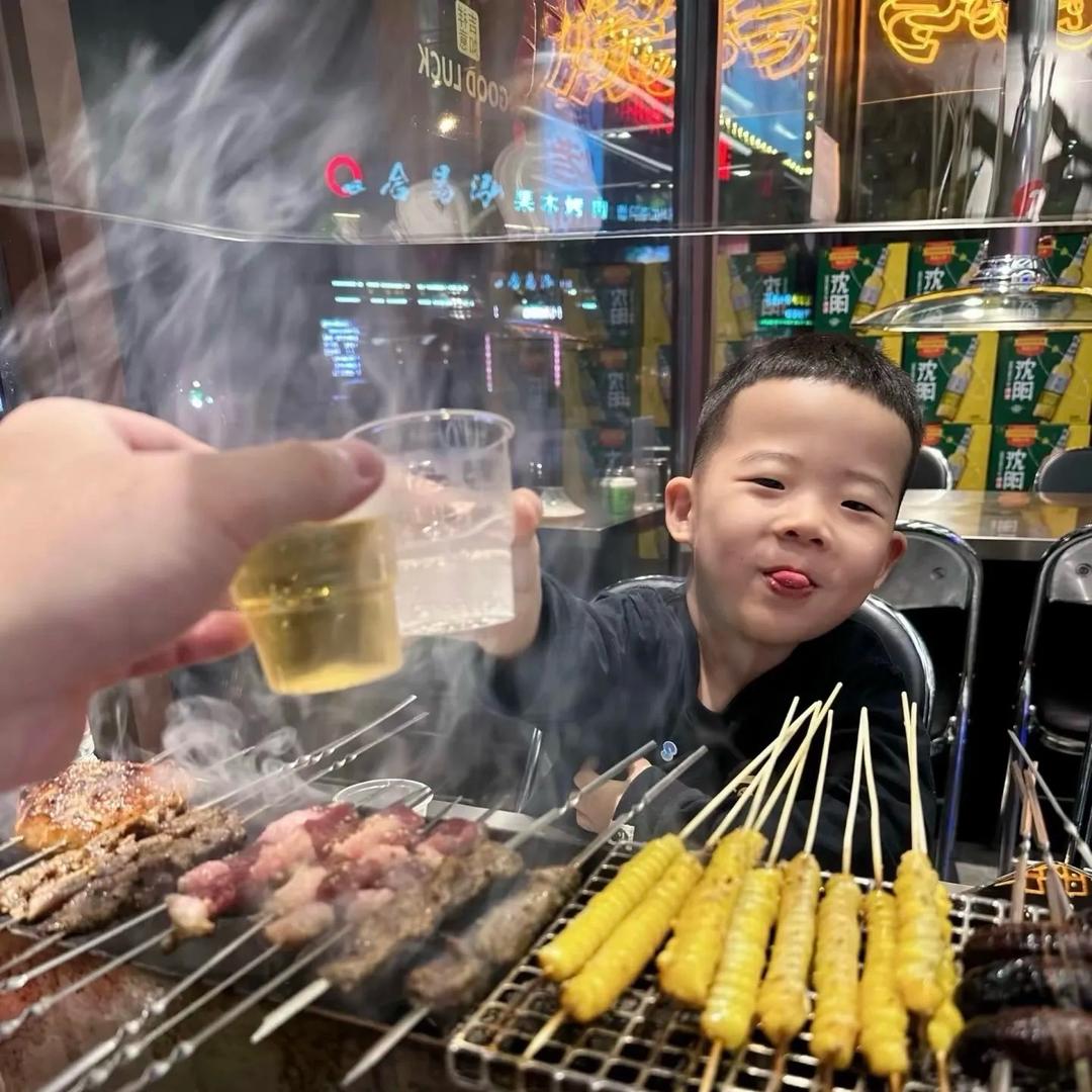 奥奥