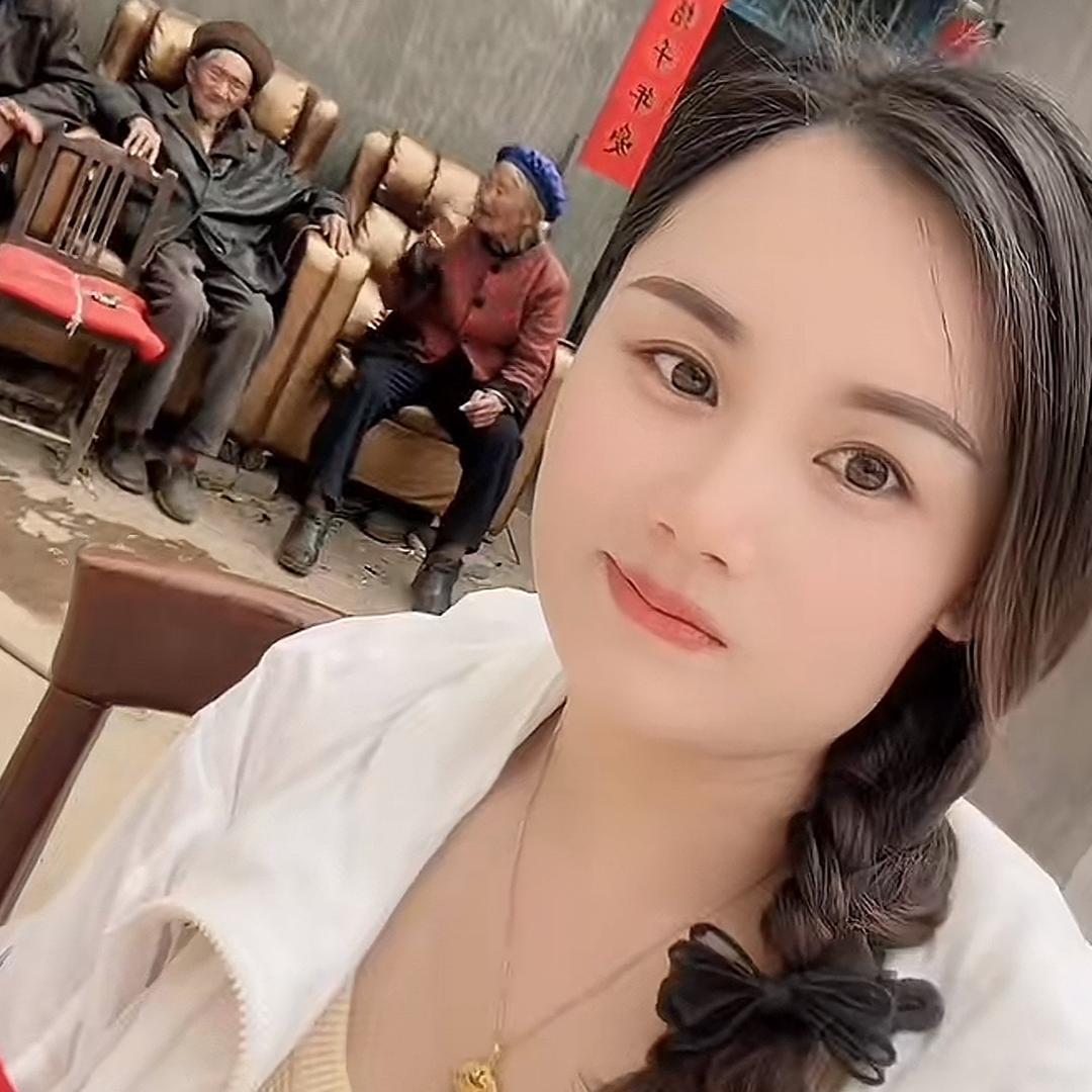 赫章《方卡》衣柜橱柜