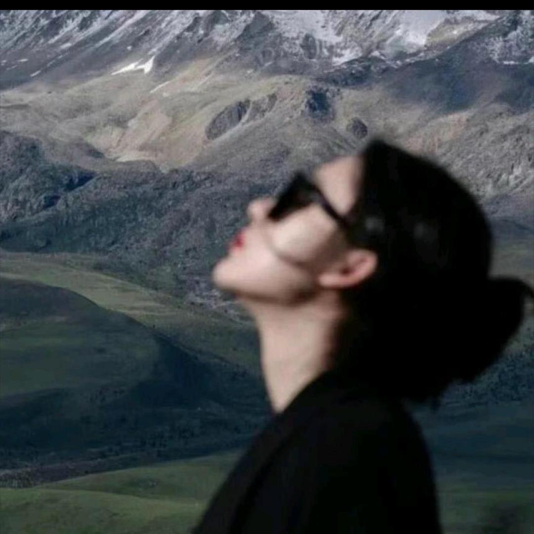 1️⃣介俗人💃🏻