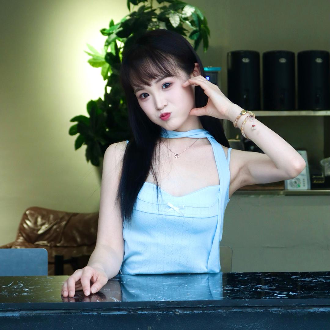 白•
