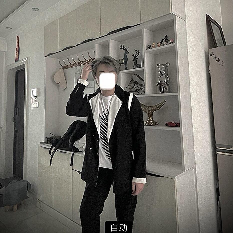 男 tony