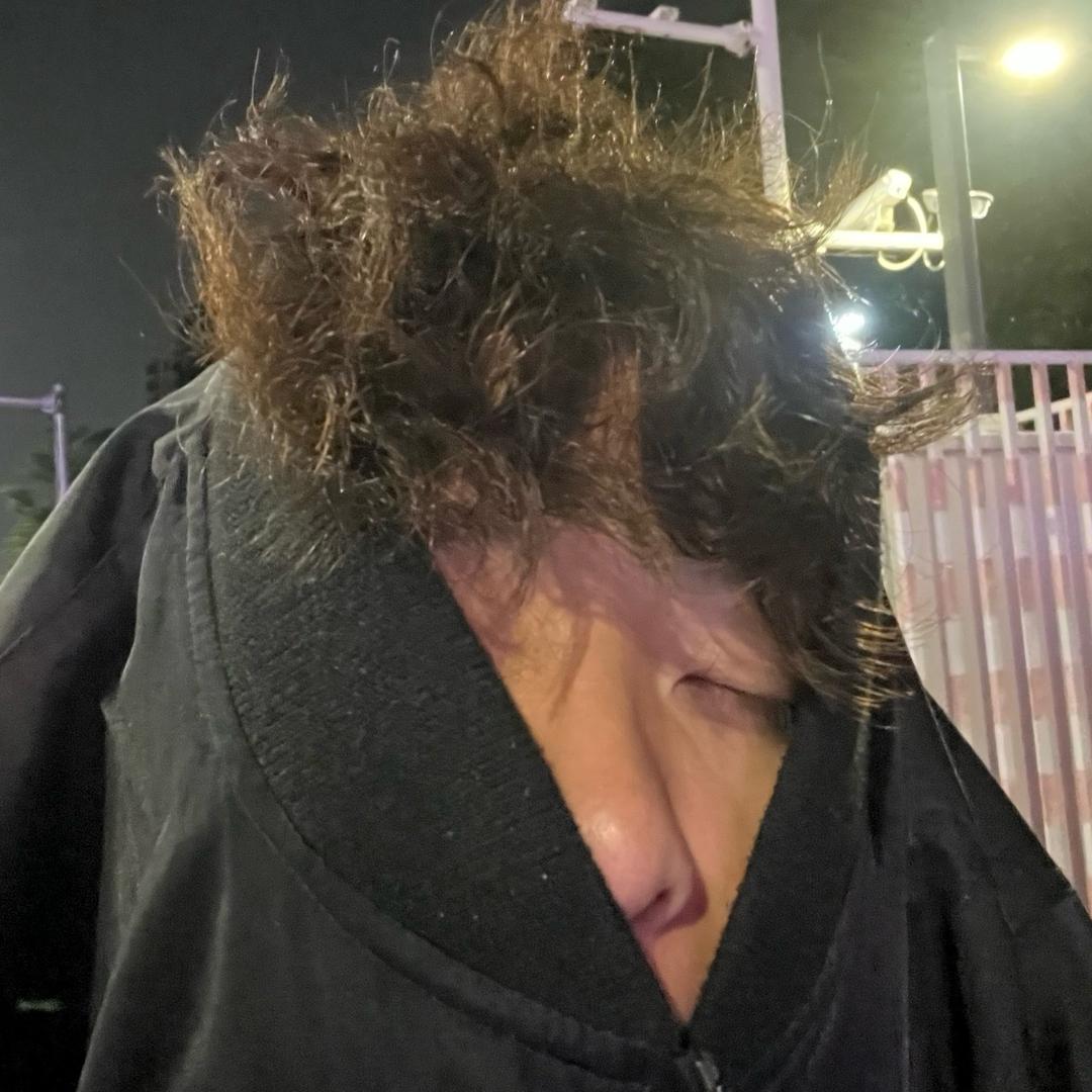 16岁被女王骗去小房间