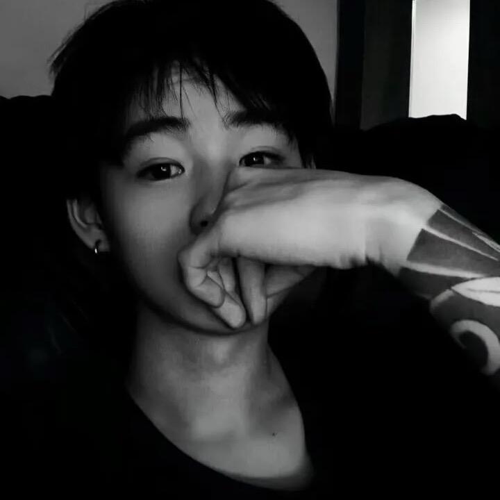 阿龙