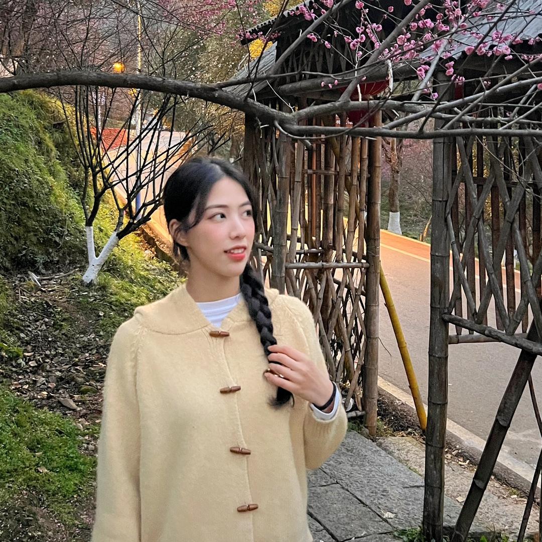 咻咻咻秀·韩系女装店