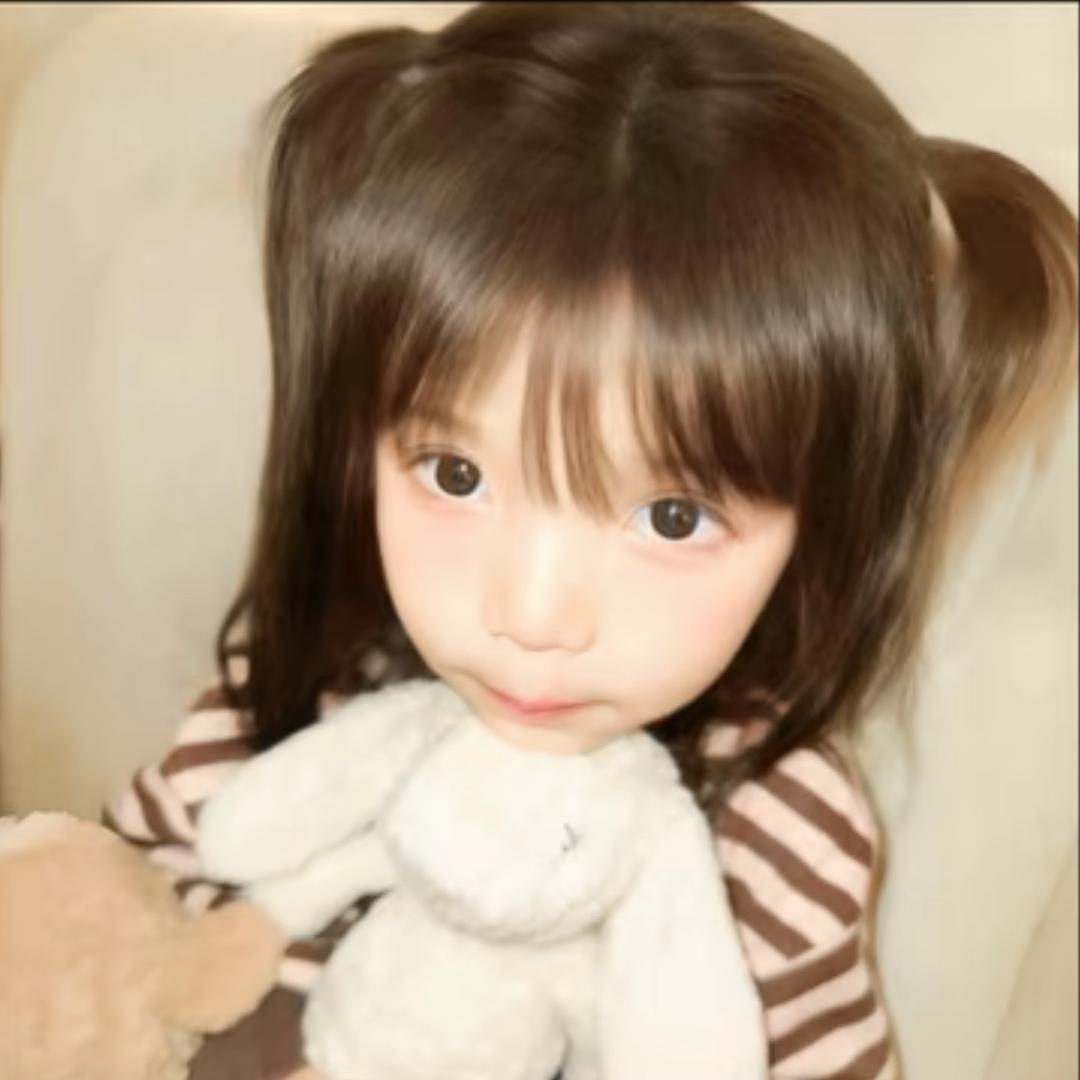 ❀.