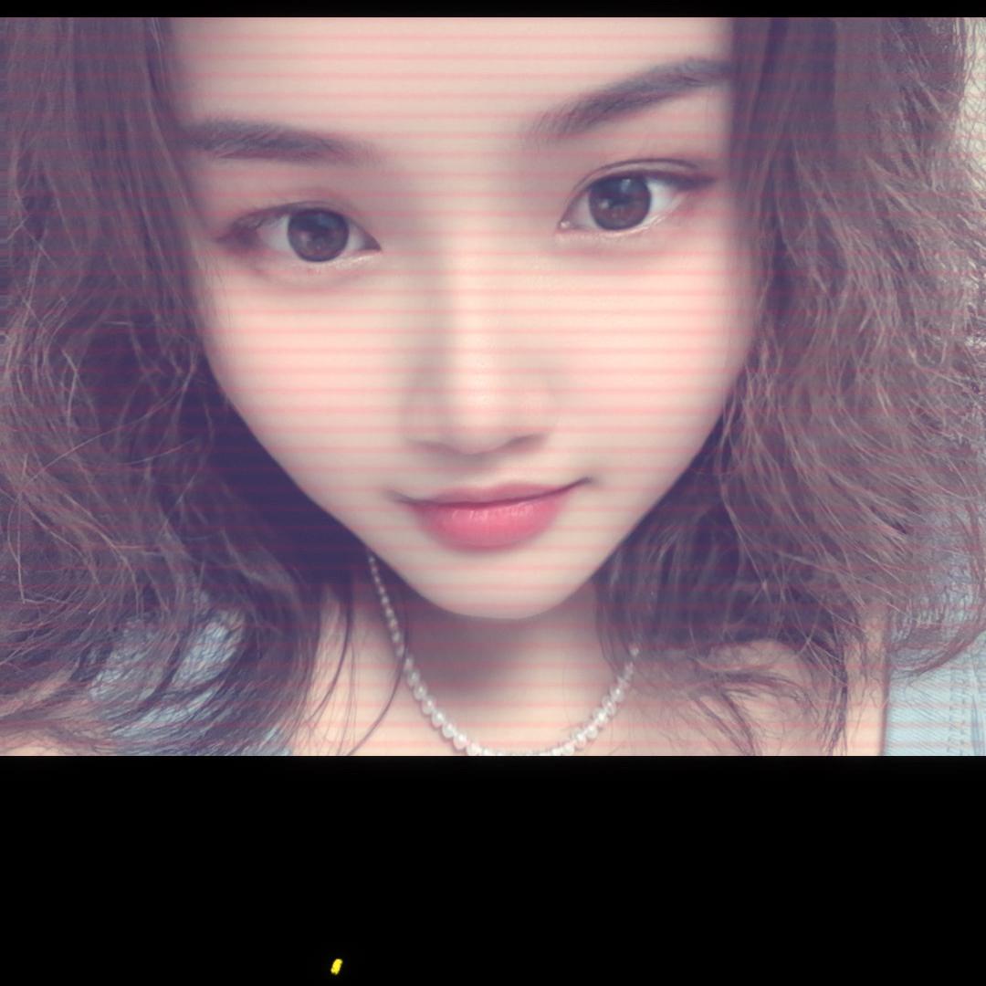 我有两件皮夹克