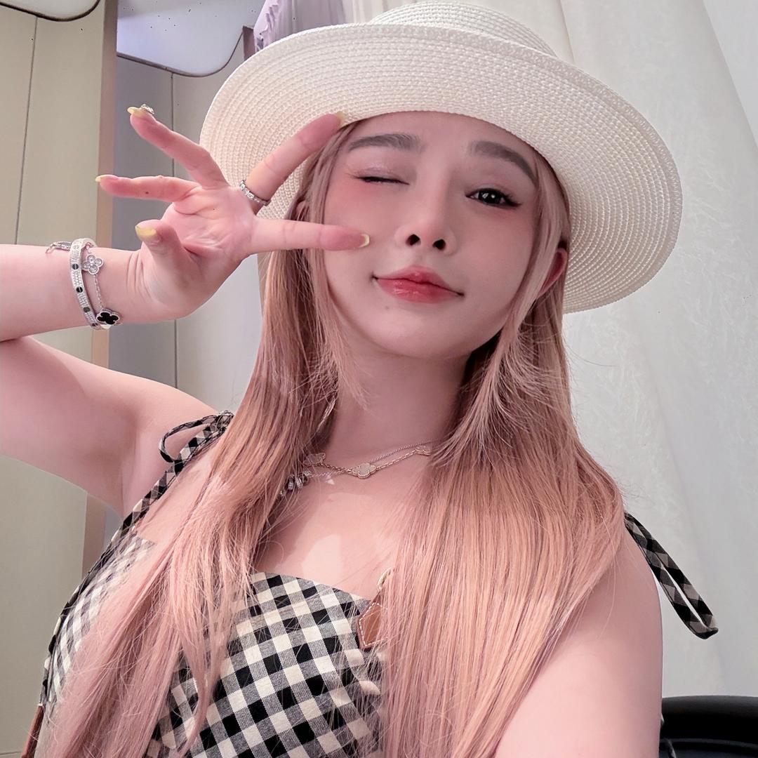 颜好好💕(备用号)