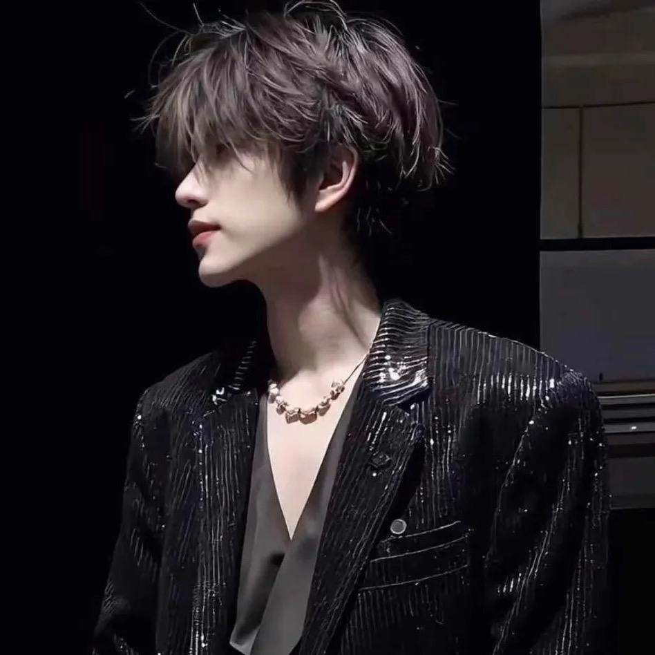 何老师👑